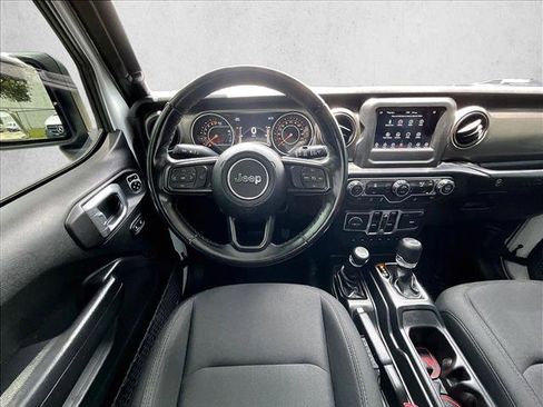 Used 2019 Jeep Wrangler Unlimited Sport S AWD/4WD image 7