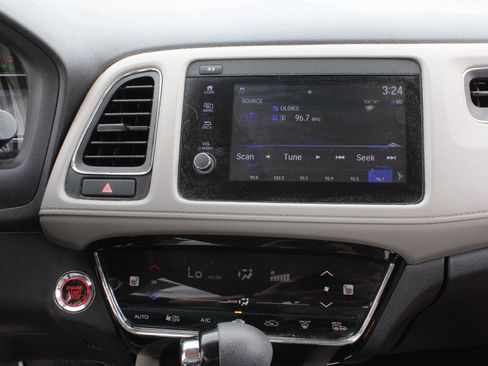 Used 2019 Honda HR-V EX image 11