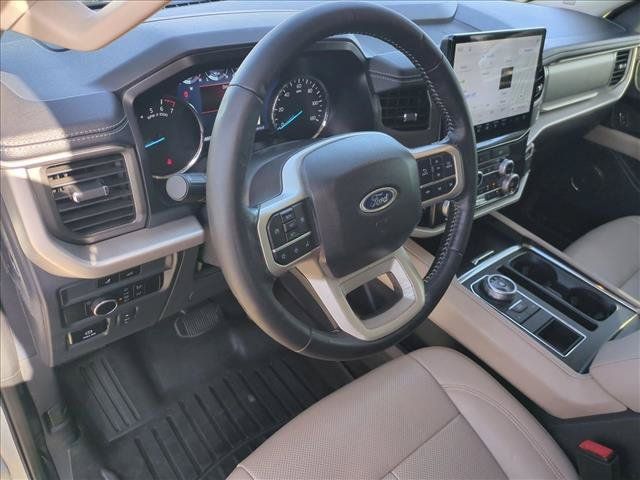 Used 2022 Ford Expedition Max XLT RWD image 10