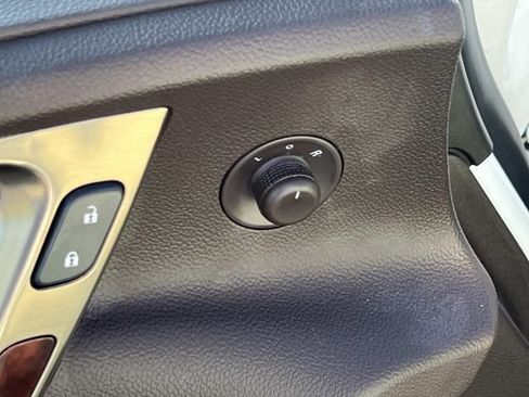 Used 2013 Buick Verano FWD image 16