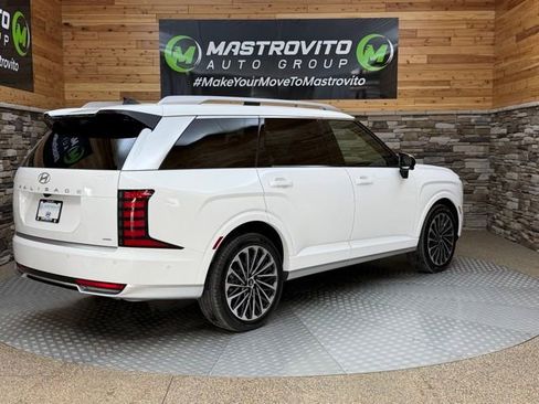 Used 2026 Hyundai Palisade Calligraphy AWD/4WD image 11