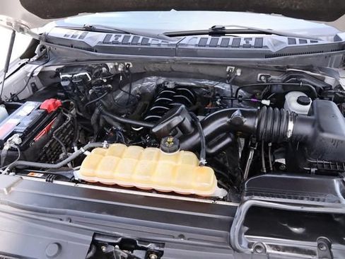 Used 2017 Ford F150 XLT AWD/4WD image 23