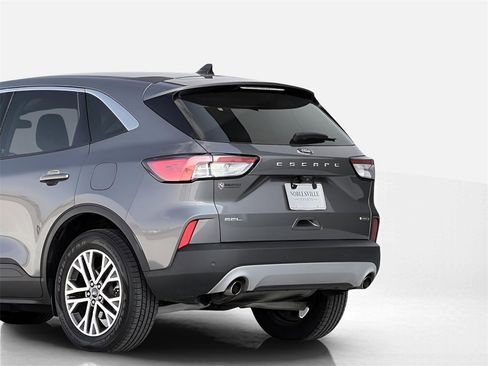 Used 2022 Ford Escape SEL image 9
