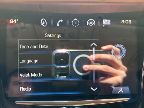 Used 2016 Cadillac Escalade Platinum AWD/4WD image 23