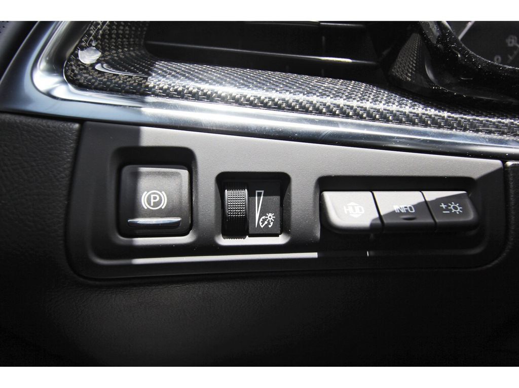 New 2026 Cadillac XT5 Sportv w/ LPO, Onyx Lite Package AWD/4WD image 14