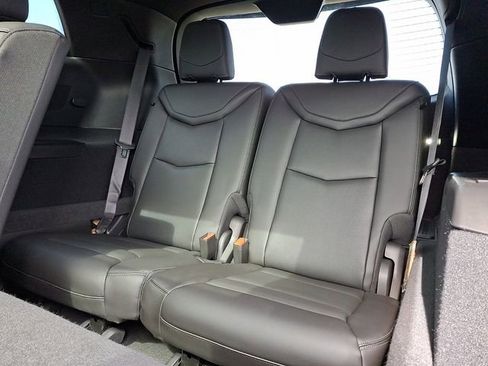 Certified 2025 Cadillac XT6 Premium Luxury w/ LPO, Floor Liner Package AWD/4WD image 10