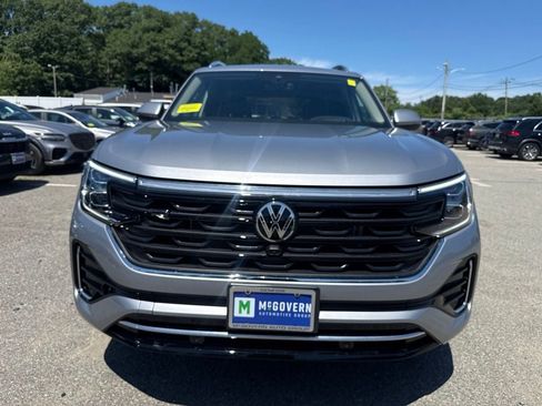 Used 2025 Volkswagen Atlas SEL Premium R-Line AWD/4WD image 2