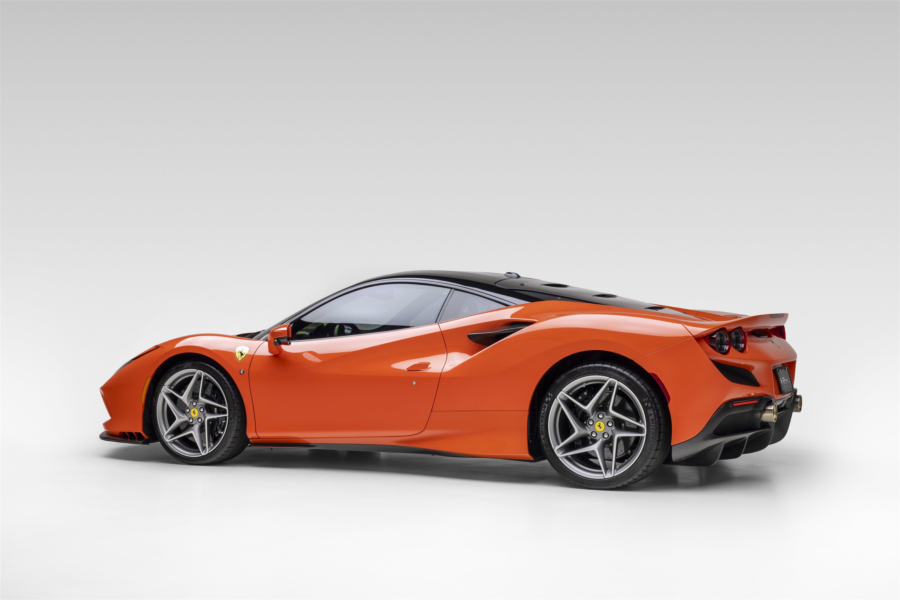 Certified 2021 Ferrari F8 Tributo RWD image 13