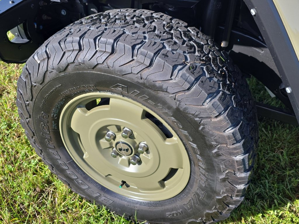 Used 2025 Jeep Wrangler Unlimited Sport S 4xe AWD/4WD image 2