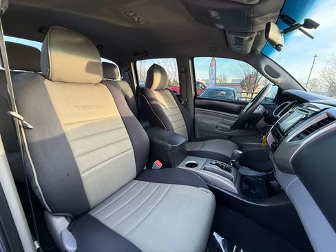 Used 2015 Toyota Tacoma 4x4 Double Cab image 29