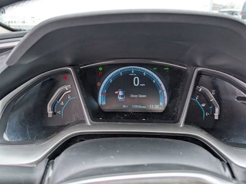 Used 2016 Honda Civic Touring image 10