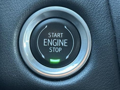 Used 2023 Chevrolet Suburban Z71 w/ Luxury Package image 35