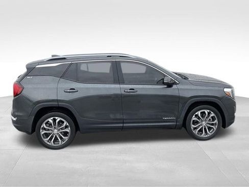 Used 2020 GMC Terrain SLT w/ Preferred Package FWD image 3