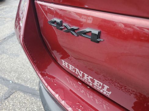 Used 2024 Jeep Grand Cherokee L Altitude image 23