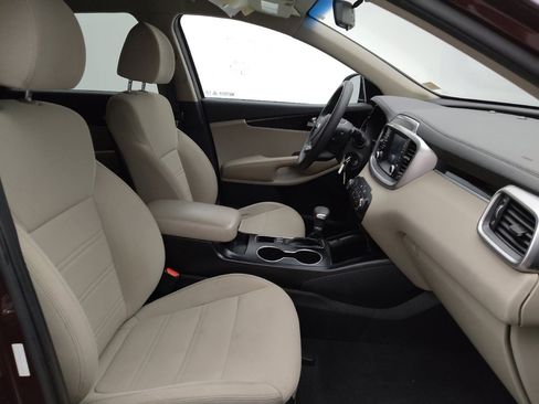 Used 2019 Kia Sorento AWD image 21