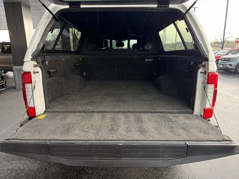 Certified 2017 Ford F350 Platinum w/ Platinum Ultimate Package image 19