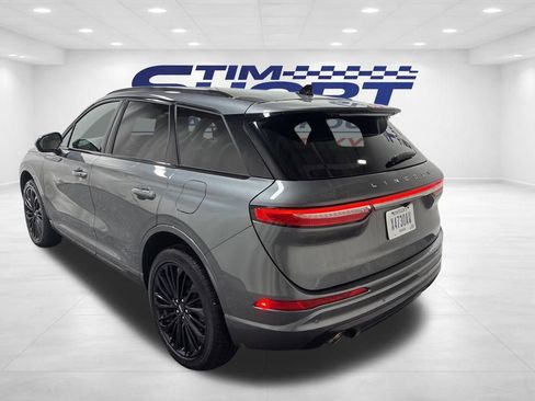 Used 2023 Lincoln Corsair Reserve w/ Jet Appearance Package image 8