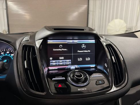 Used 2015 Ford Escape Titanium w/ Equipment Group 301A AWD/4WD image 28