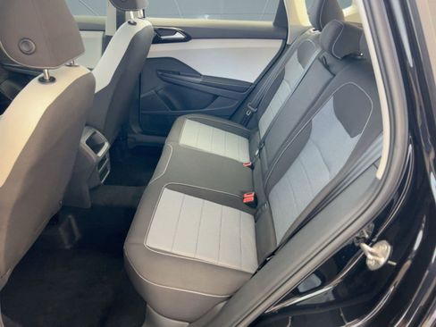 New 2026 Volkswagen Taos S image 15