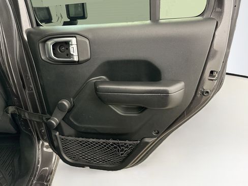 Used 2020 Jeep Wrangler Unlimited Sport image 30