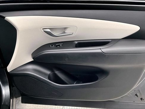 Certified 2024 Hyundai Tucson SE AWD/4WD image 19