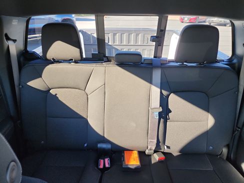 New 2025 GMC Canyon Elevation w/ Convenience Package image 22