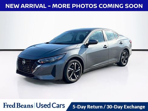Used 2024 Nissan Sentra SV image 3