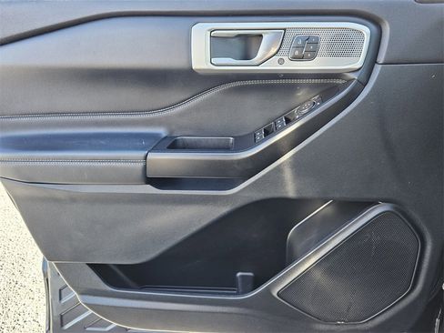 Used 2020 Ford Explorer Limited w/ Class III Trailer Tow Package image 26