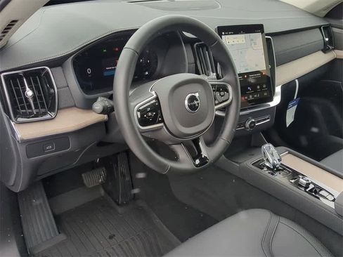 New 2025 Volvo XC90 B5 Plus w/ Protection Package Premier image 2