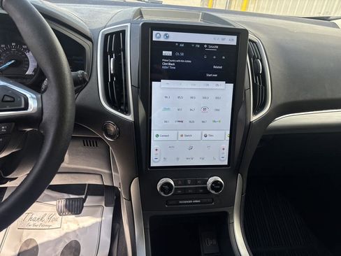 Used 2022 Ford Edge SEL w/ Convenience Package image 18