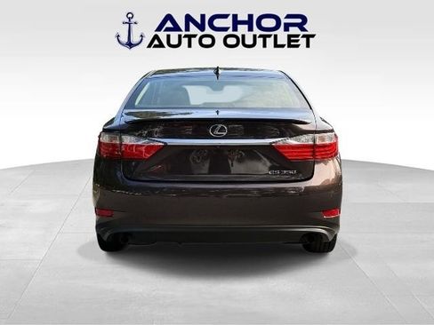 Used 2015 Lexus ES 350 w/ Luxury Package FWD image 7