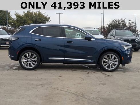 Used 2023 Buick Envision Avenir image 4