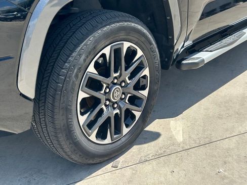 Used 2023 Toyota Tundra Limited AWD/4WD image 9