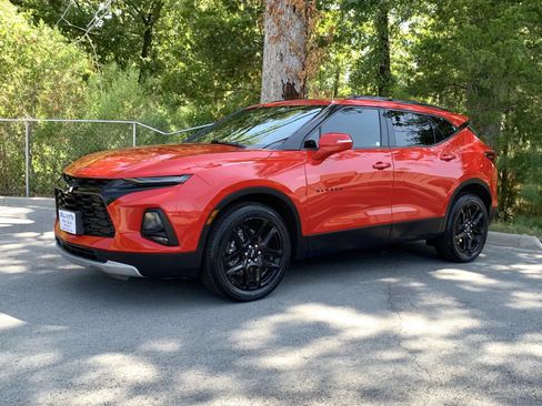 Used 2021 Chevrolet Blazer LT FWD image 3