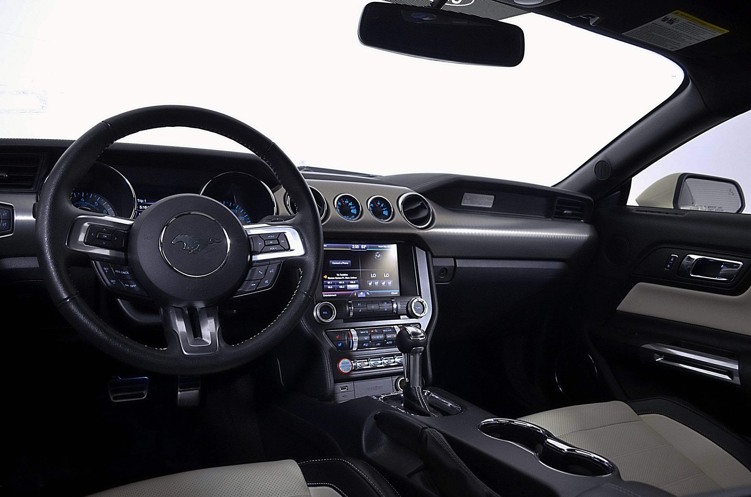Used 2015 Ford Mustang 50 Years RWD image 21