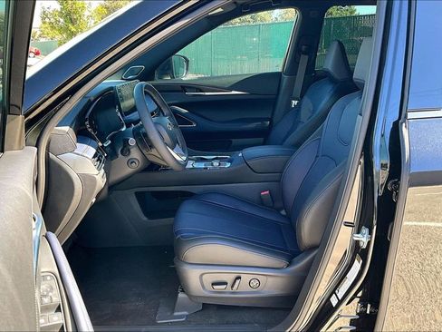 New 2026 INFINITI QX60 Sport image 12