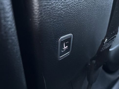 Used 2018 Chrysler Pacifica Touring-L Plus w/ Advanced Safetytec Group image 30