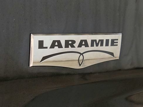 Used 2016 RAM 1500 Laramie w/ Convenience Group AWD/4WD image 38