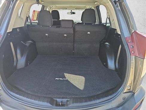 Used 2014 Toyota RAV4 XLE image 15