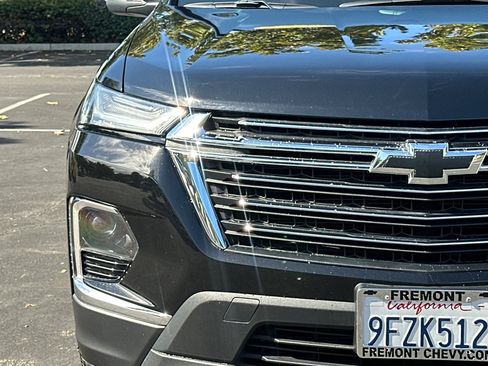 Used 2023 Chevrolet Traverse LT image 48