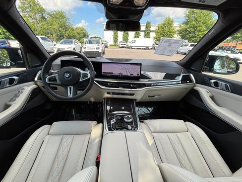 Used 2025 BMW X7 M60i w/ Climate Comfort Package AWD/4WD image 33