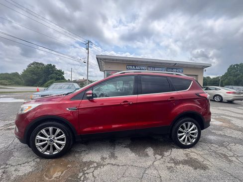 Used 2018 Ford Escape Titanium w/ Ford Safe & Smart Package AWD/4WD image 3