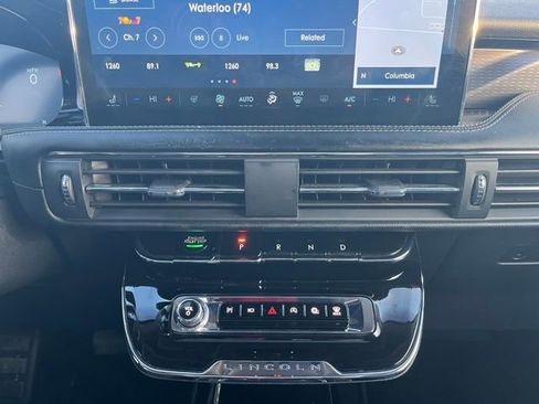 Used 2025 Lincoln Corsair Reserve w/ Equipment Group 202A image 21