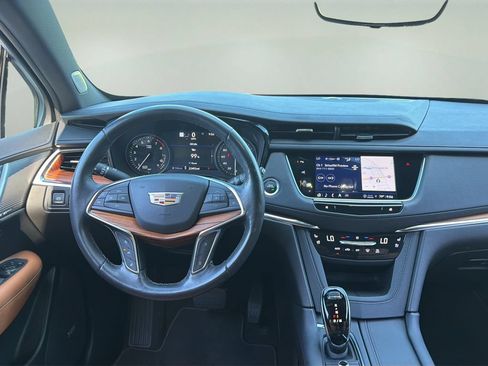 Certified 2023 Cadillac XT5 Premium Luxury w/ Technology Package FWD image 16