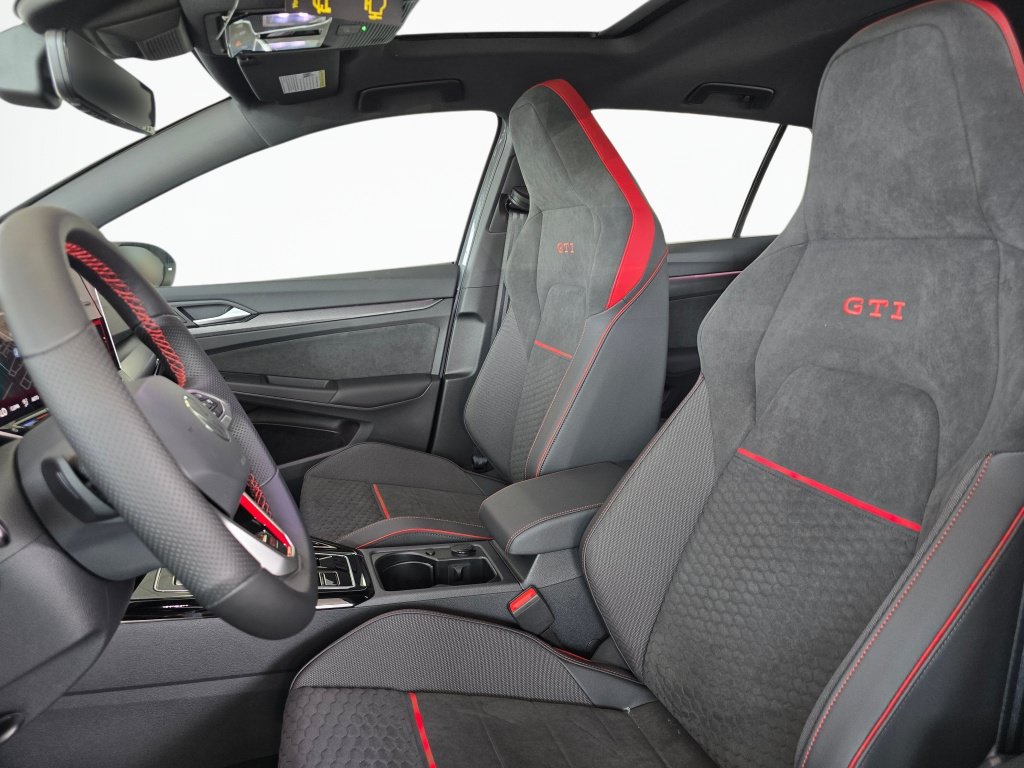 New 2026 Volkswagen GTI SE FWD image 16
