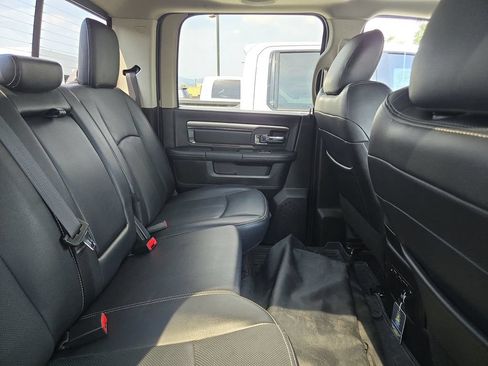 Used 2018 RAM 2500 Laramie w/ Sport Appearance Group AWD/4WD image 8