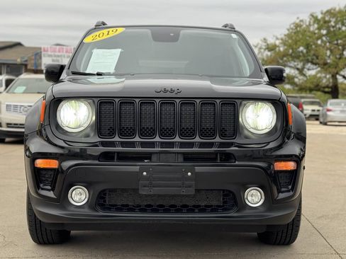 Used 2019 Jeep Renegade Altitude w/ Quick Order Package 2XM AWD/4WD image 12