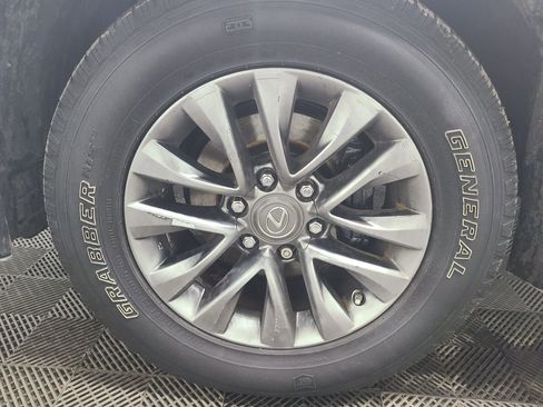 Used 2014 Lexus GX 460 Luxury image 18