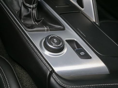 Used 2014 Chevrolet Corvette Stingray Coupe RWD image 23