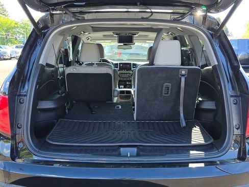 Used 2017 Honda Pilot Elite image 52